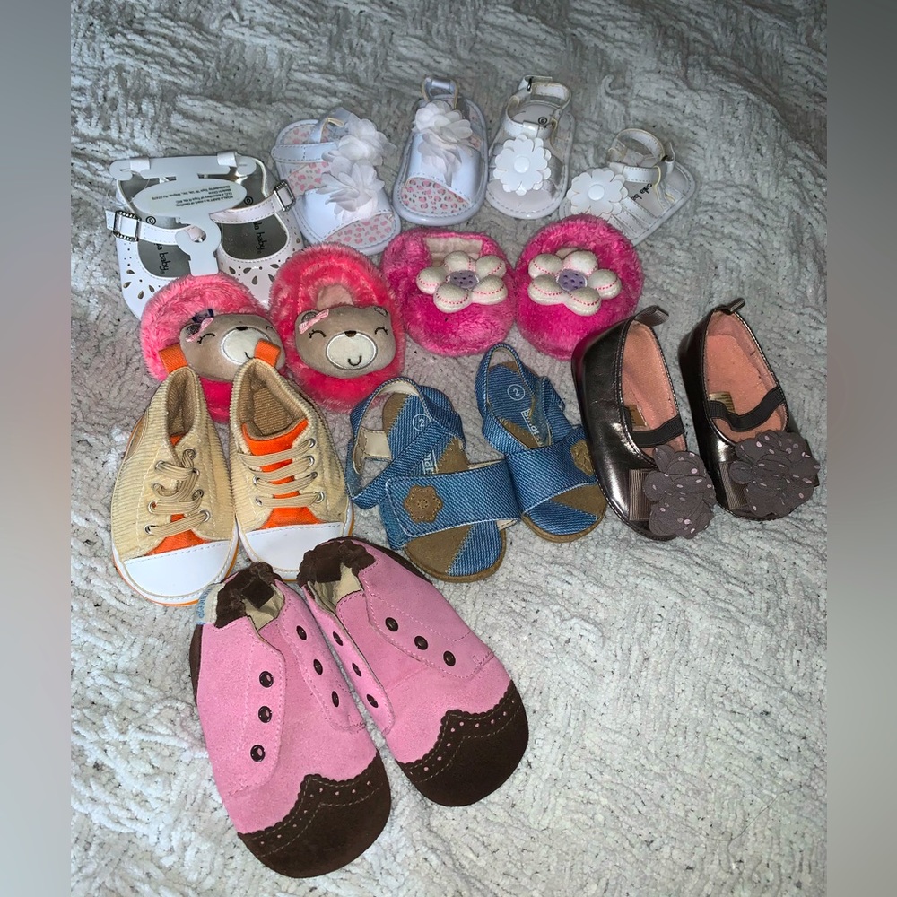❤️ Baby shoe bundle. 9 pairs sizes 0 to 2